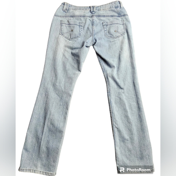 Village Jeans for women - Picture 10 of 13